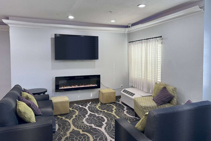 Hotel Interior 16 of 34
