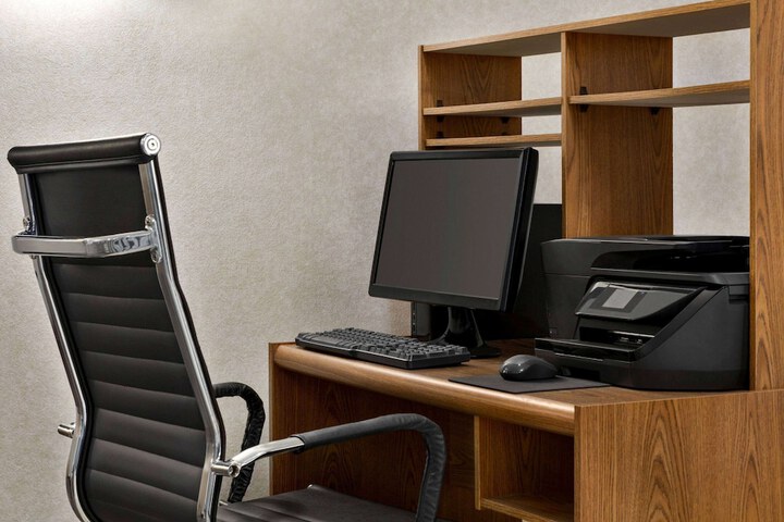 Business Center 49 of 49