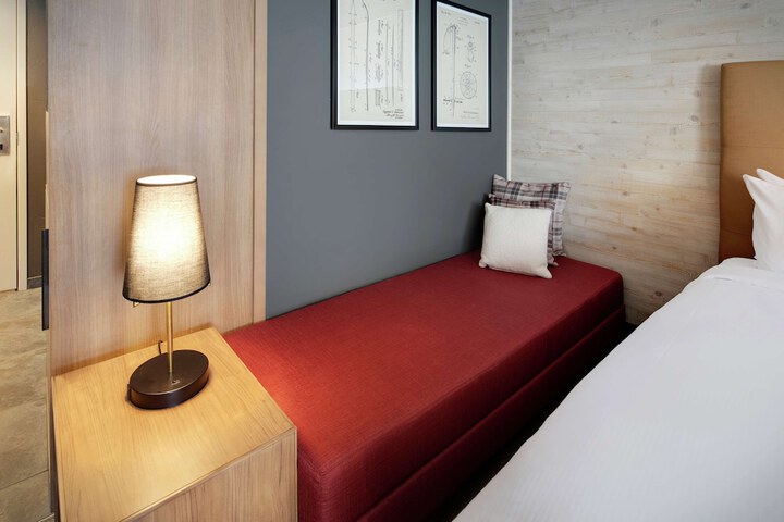 Room 20 of 74