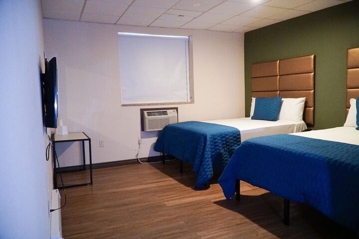 Room 19 of 27