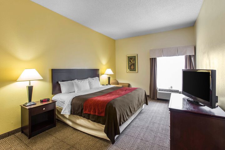Room 14 of 28