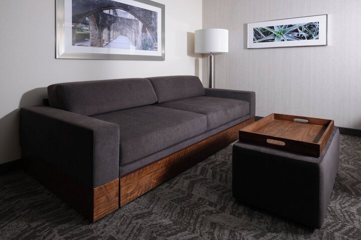 Room 13 of 23