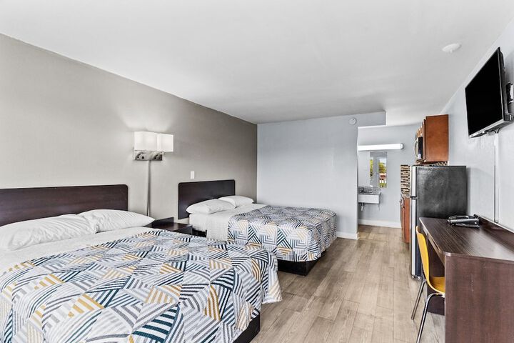 Room 48 of 60