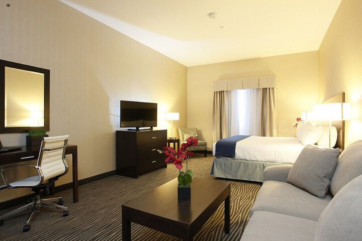 Holiday Inn Express Fort St. John by IHG