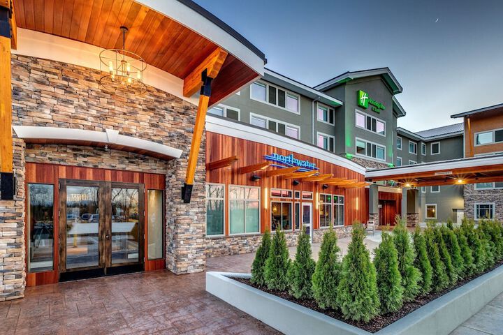 Holiday Inn & Suites Bellingham by IHG
