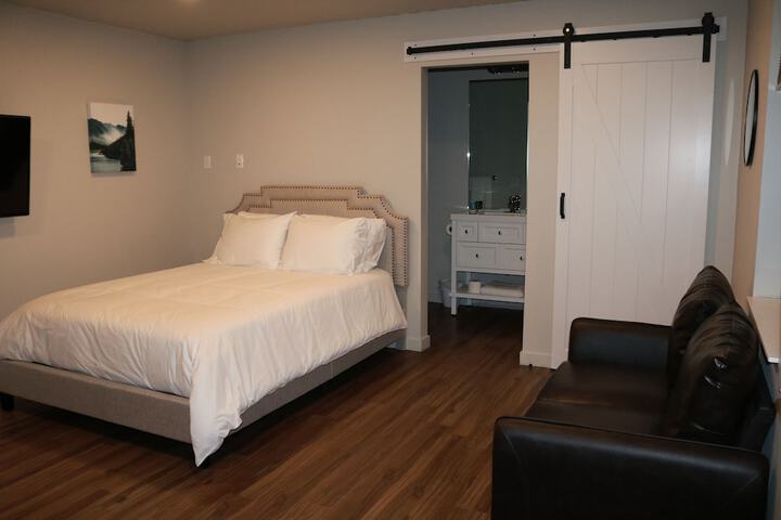 Room 11 of 25