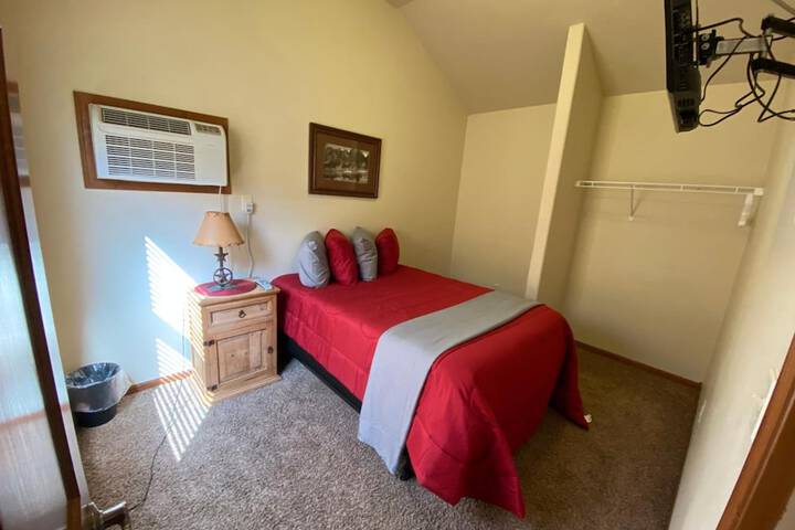 Room 41 of 46