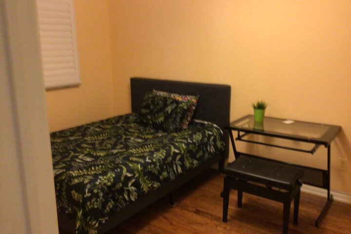 Comfortable Home in Richmond Hill
