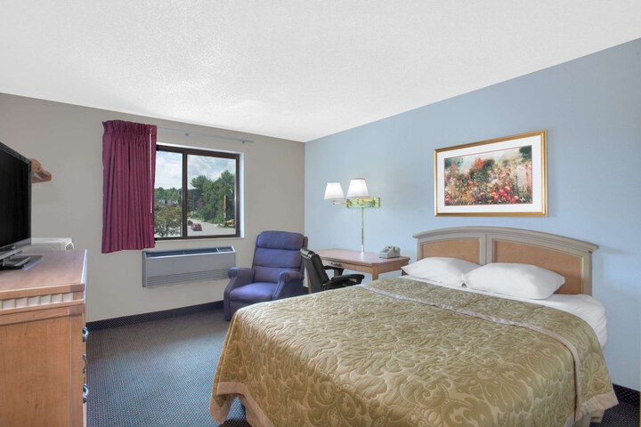 Room 15 of 18