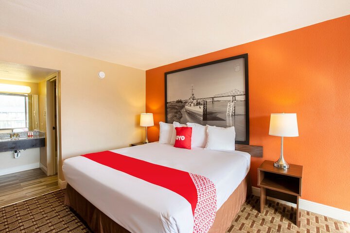 Room 22 of 40