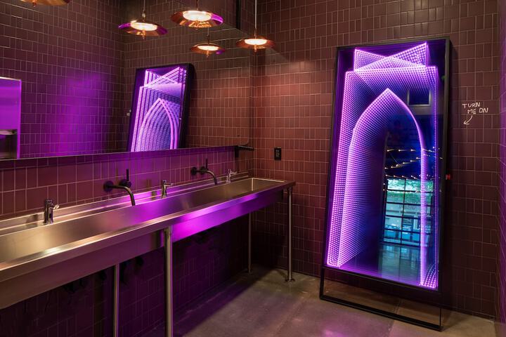 Hotel Interior 10 of 44