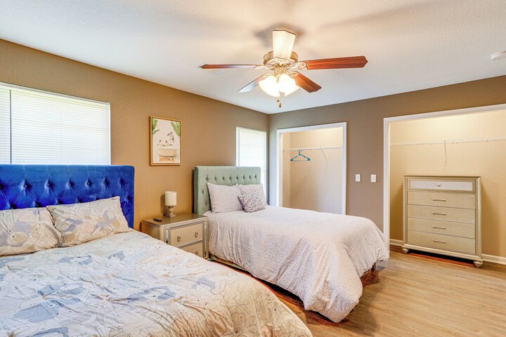 Quaint Pocahontas Townhome Central Location!