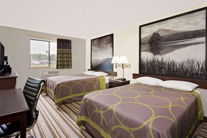 Room 6 of 20