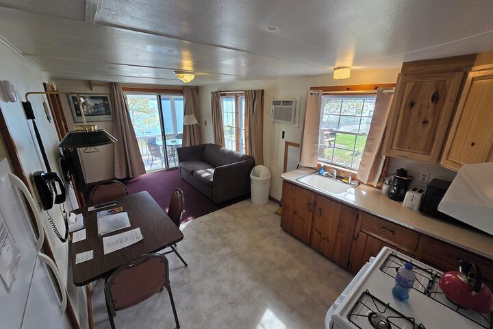 Lake View Motel