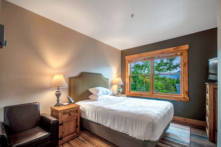 Mountain Lodge Telluride