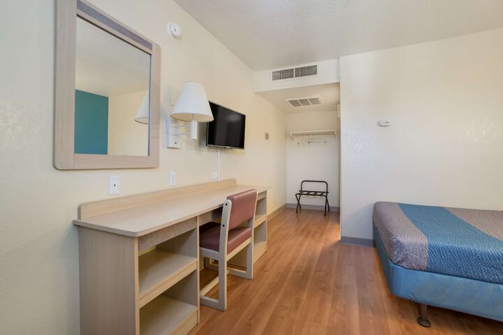 Room 29 of 36
