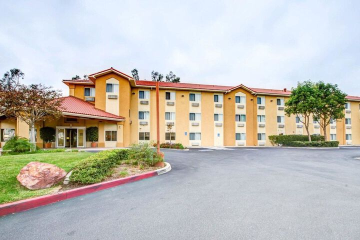Comfort Inn Fontana