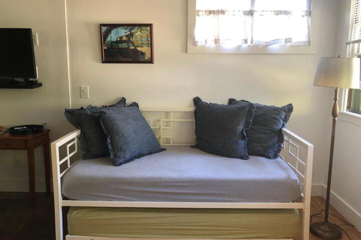 Banyan Tree B & B Retreat