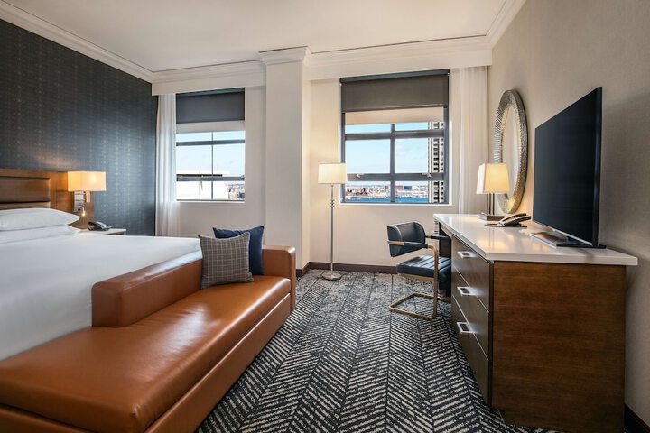 Room 30 of 61