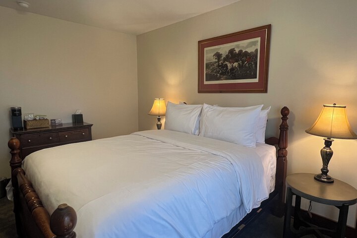 Charleston House Bed & Breakfast Inn