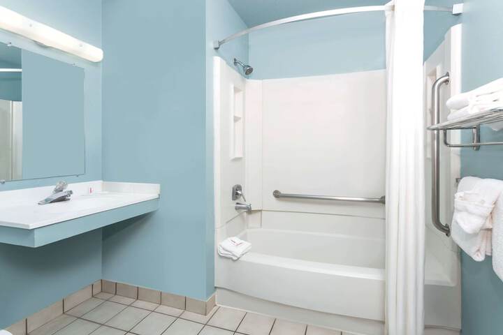 Super 8 by Wyndham Dillon / Breckenridge Area