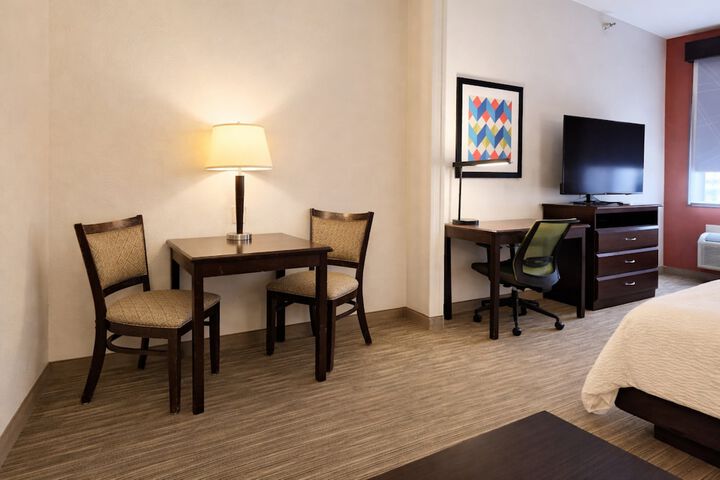 Holiday Inn Express & Suites Winner by IHG