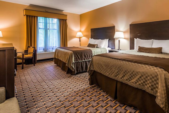 Best Western Plus The Inn & Suites at the Falls