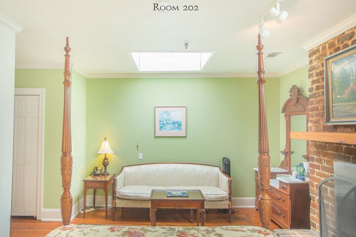 Room 67 of 170