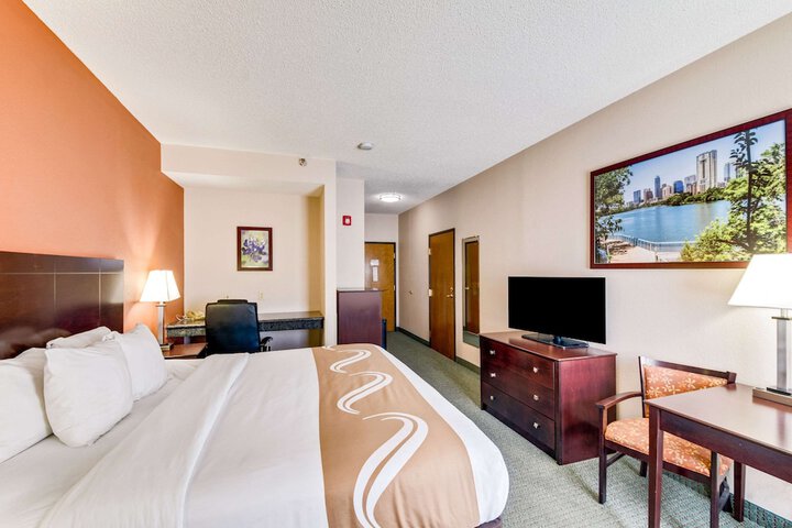 Room 35 of 41