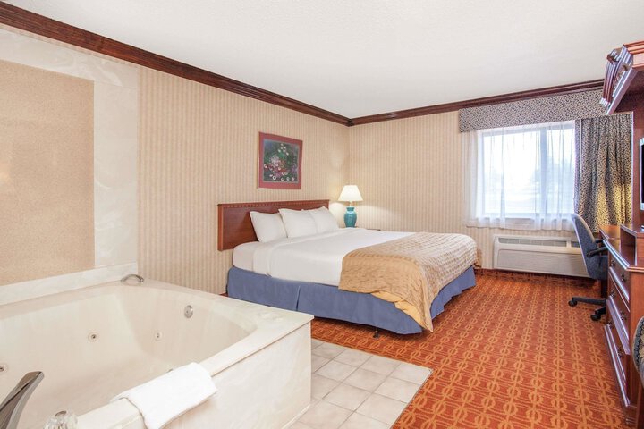 Baymont by Wyndham Detroit / Roseville