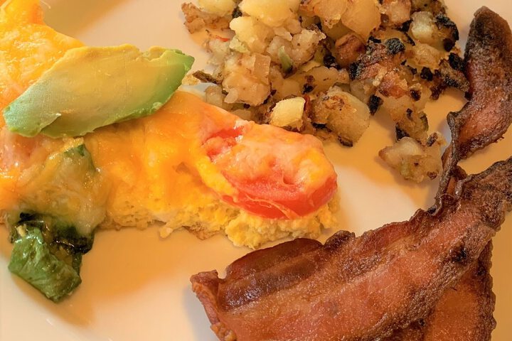 Gold Mountain Manor Bed and Breakfast