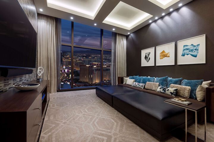 Room 71 of 152