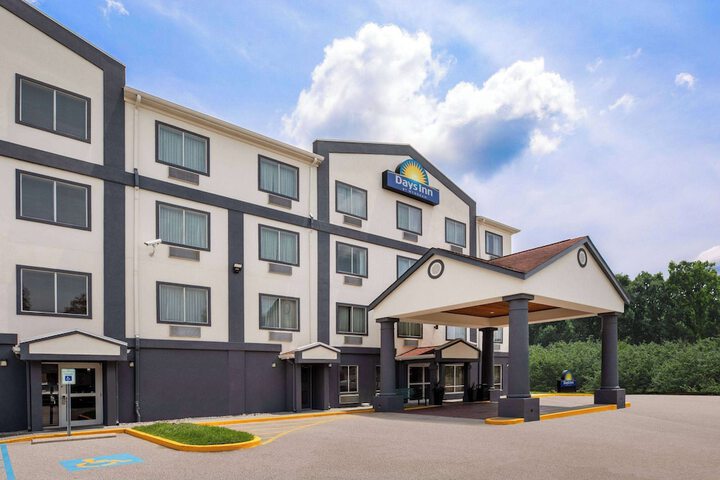 Hotel 2 of 42