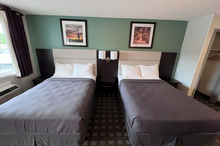 Room 26 of 34