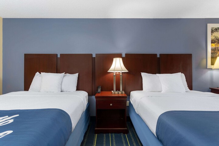 Room 14 of 29