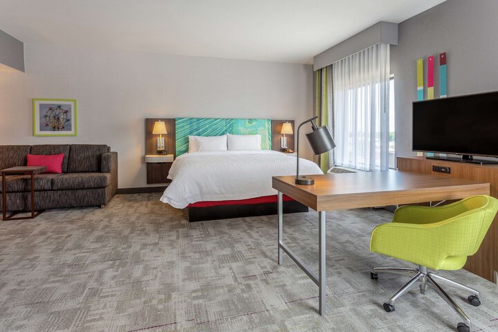 Room 22 of 36