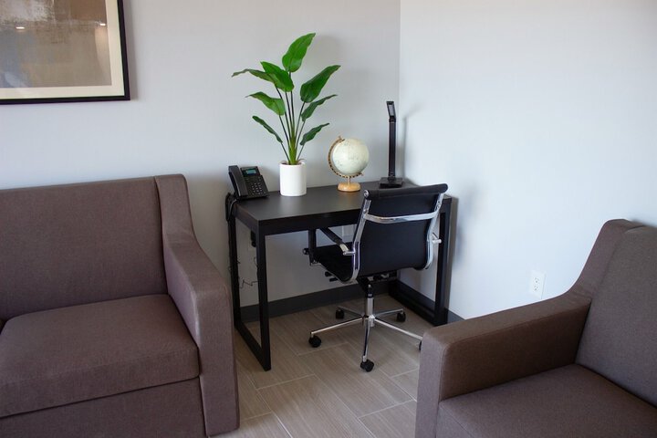 Room 14 of 36