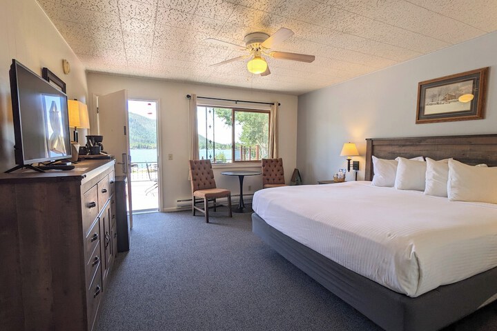 Room 42 of 65