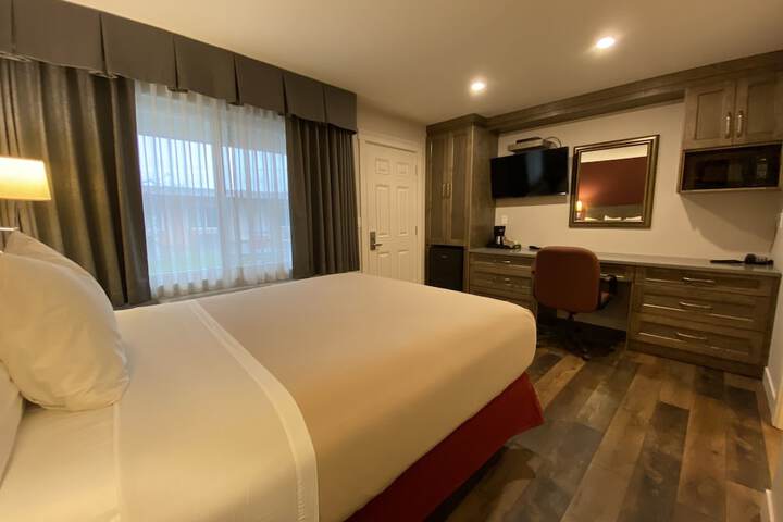 Sahara Courtyard Inn