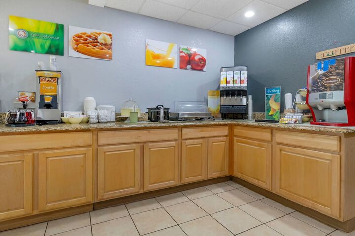 Quality Inn Mauston I-90