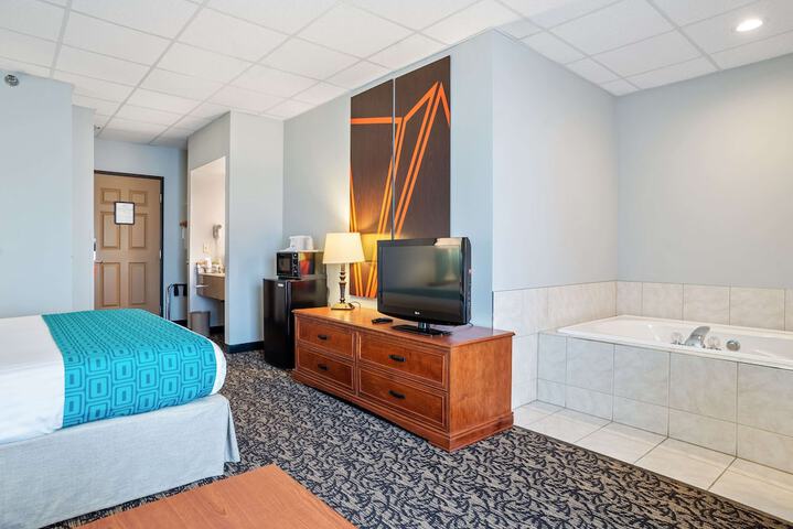 Room 35 of 47