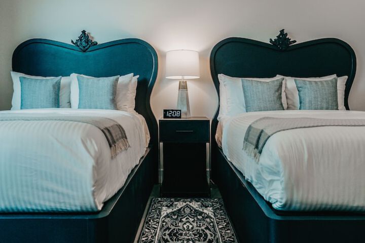 Room 21 of 59