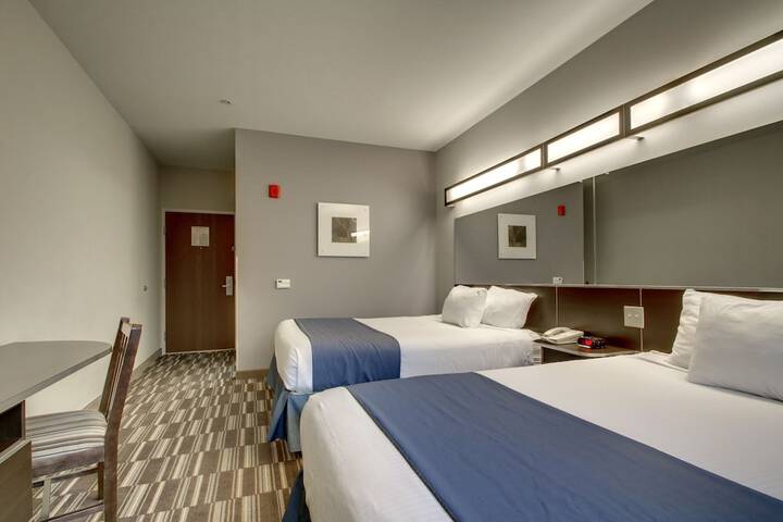 Room 10 of 37