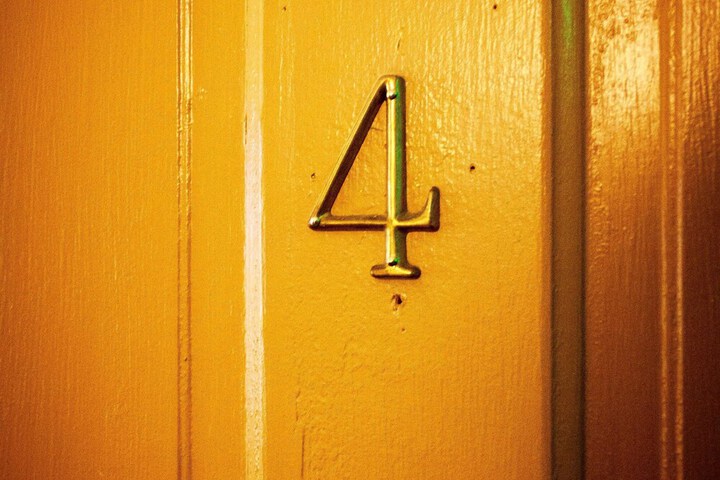 Room 21 of 61