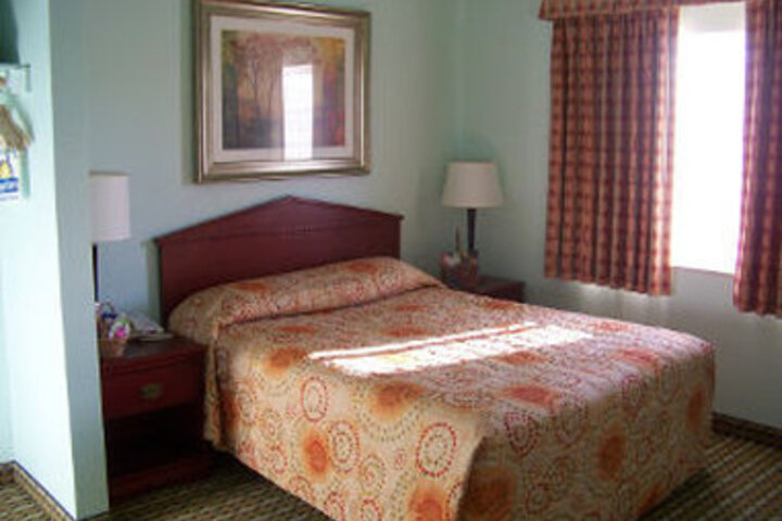 Room 46 of 100