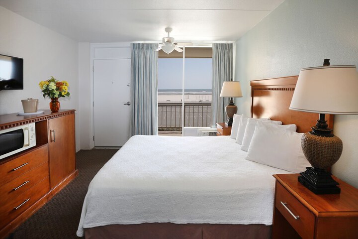 Room 15 of 21