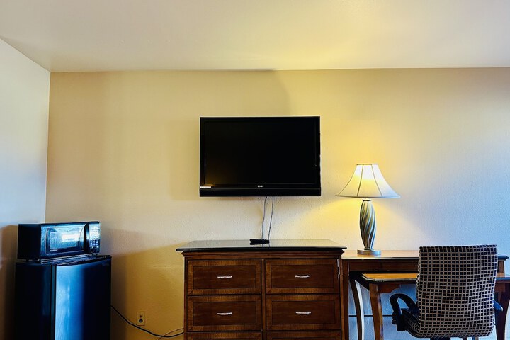 Room 18 of 27