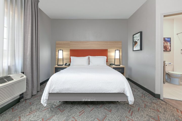 Candlewood Suites Lake Jackson Clute by IHG