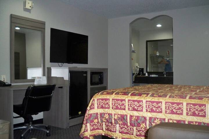 Room 39 of 65
