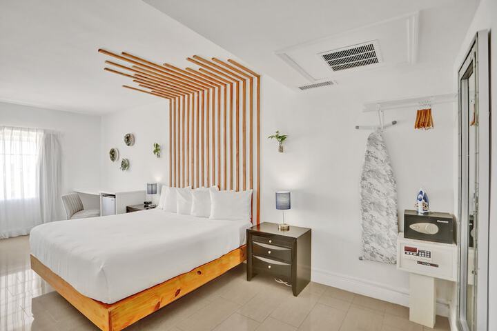 Room 158 of 167